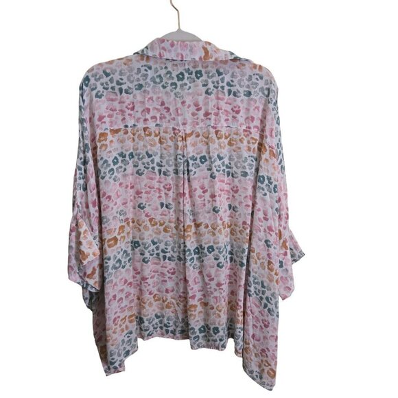 Entro NWOT Spotted Multi Button Top Colorful Leopard Print Oversized Lagonlook S - Picture 3 of 10